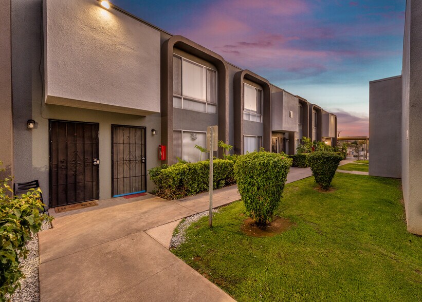 More Photos Of 848 N Mollison Ave, El Cajon Apartments For Sale