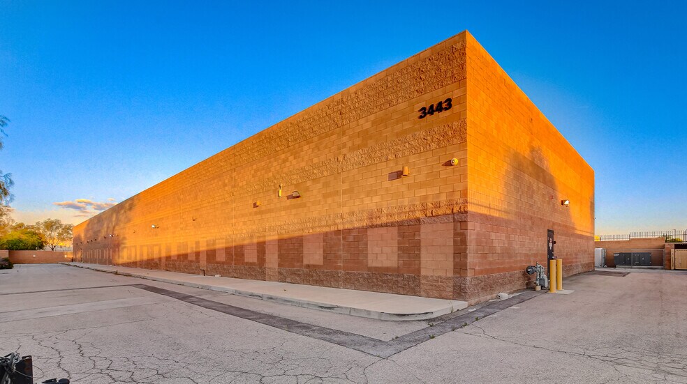 More Photos Of 3443 Neeham Rd, North Las Vegas Light Manufacturing For Lease
