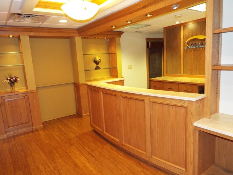 More Photos Of 1151 Bethel Rd, Columbus Medical For Sale