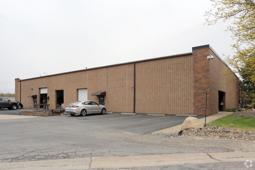 More Photos Of 7792 Capital Blvd, Macedonia Warehouse For Lease