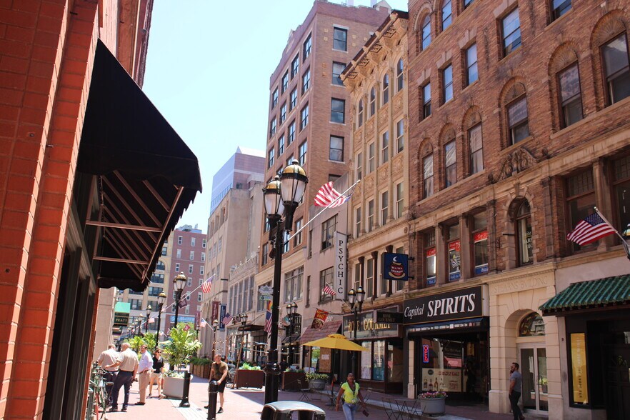 More Photos Of 57 Pratt St, Hartford Office For Lease