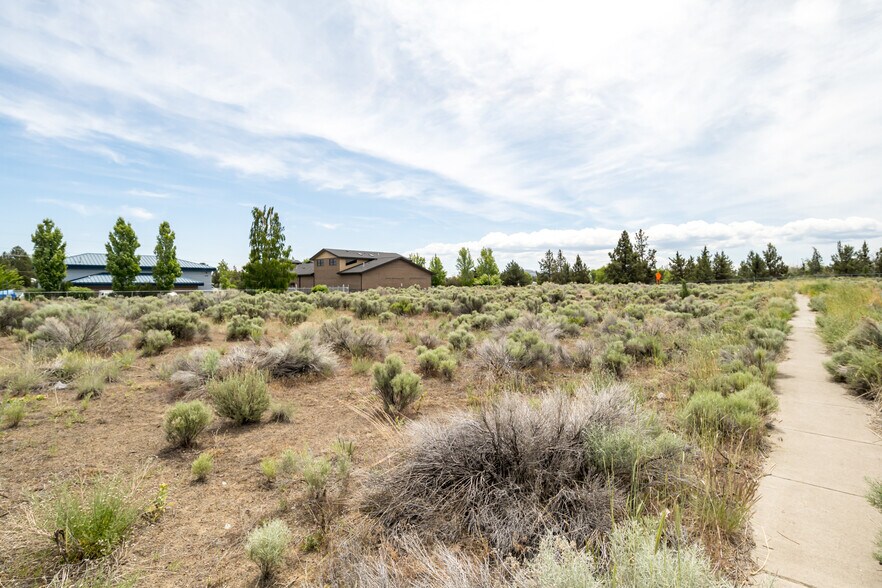 More Photos Of 63720 & 63702 Clausen, Bend Land For Sale