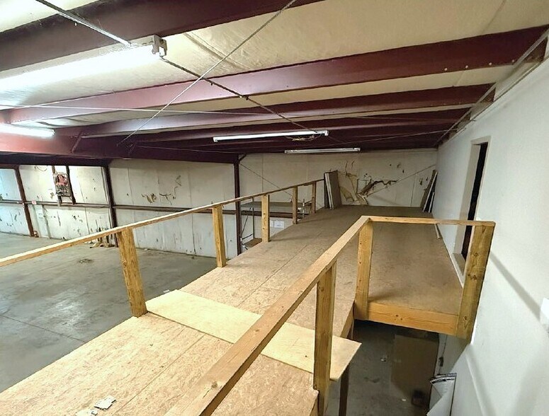 More Photos Of 2362 S Pine St, Spartanburg Service For Lease