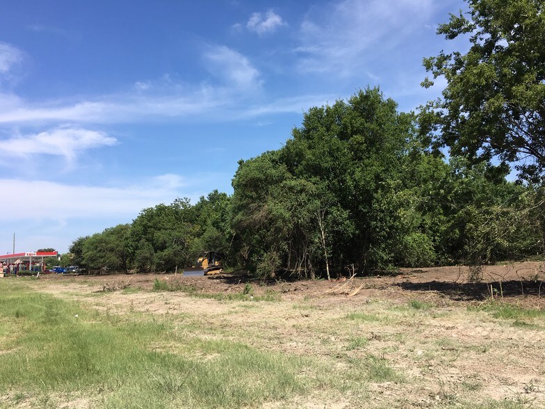 More Photos Of 16200 Beechnut Blvd, Houston Land For Sale