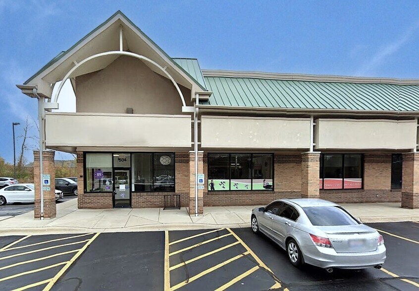 More Photos Of 504 Northwest Hwy, Cary General Retail For Lease