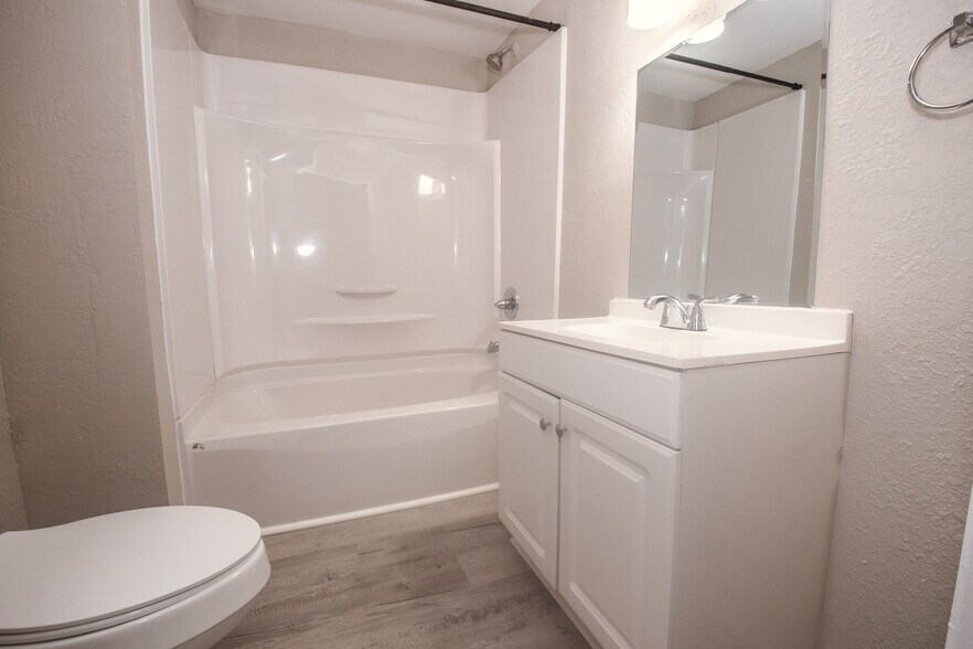 More Photos Of 707 W Phifer St, Monroe Apartments For Sale