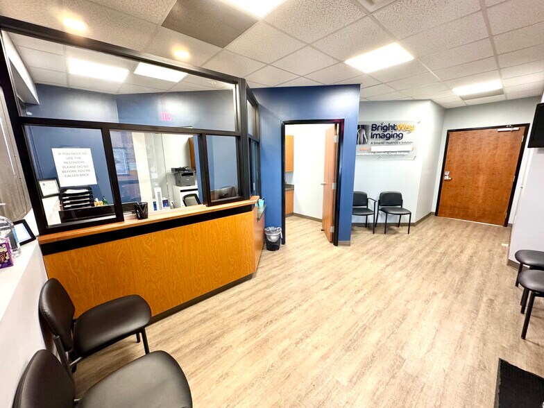 More Photos Of 3 Professional Dr, Alton Office For Lease