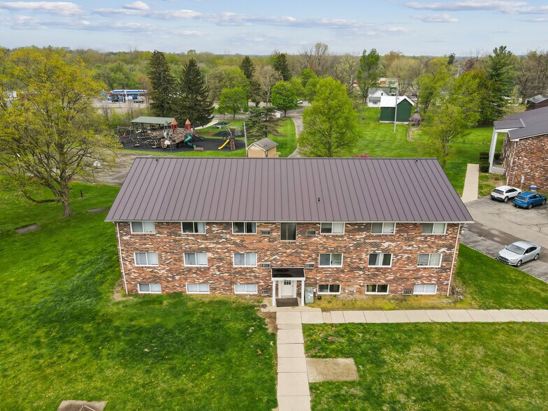 More Photos Of 186 1st St, Olivet Apartments For Sale