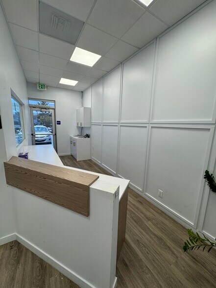 More Photos Of 7911-7927 Garden Grove Blvd, Garden Grove General Retail For Lease