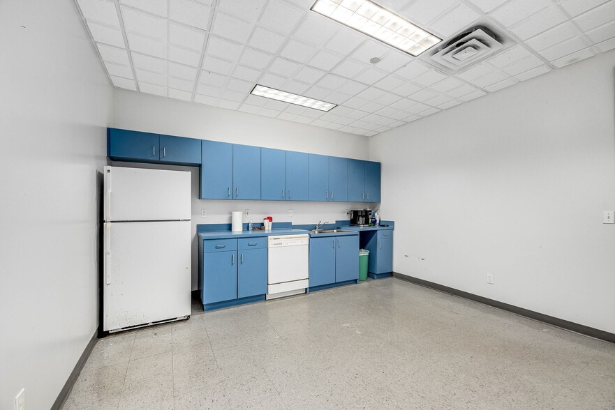 More Photos Of 1735 W Hibiscus Blvd, Melbourne Medical For Lease