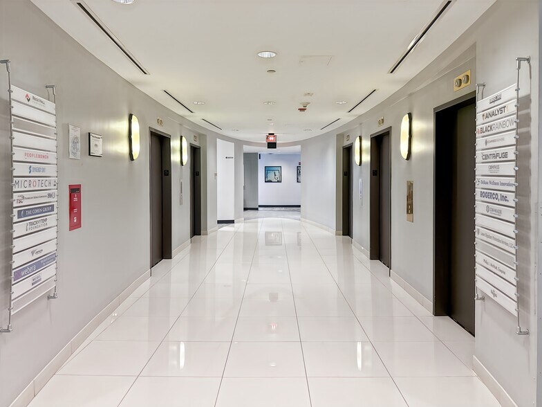 More Photos Of 11921 Freedom Dr, Reston Coworking Space