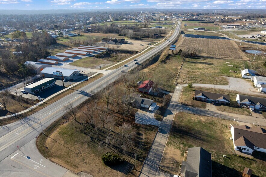 More Photos Of 1512 Old St Marys Rd, Perryville Flex For Sale