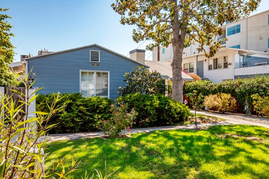 More Photos Of 10814-10818 Blix St, West Toluca Lake Apartments For Sale