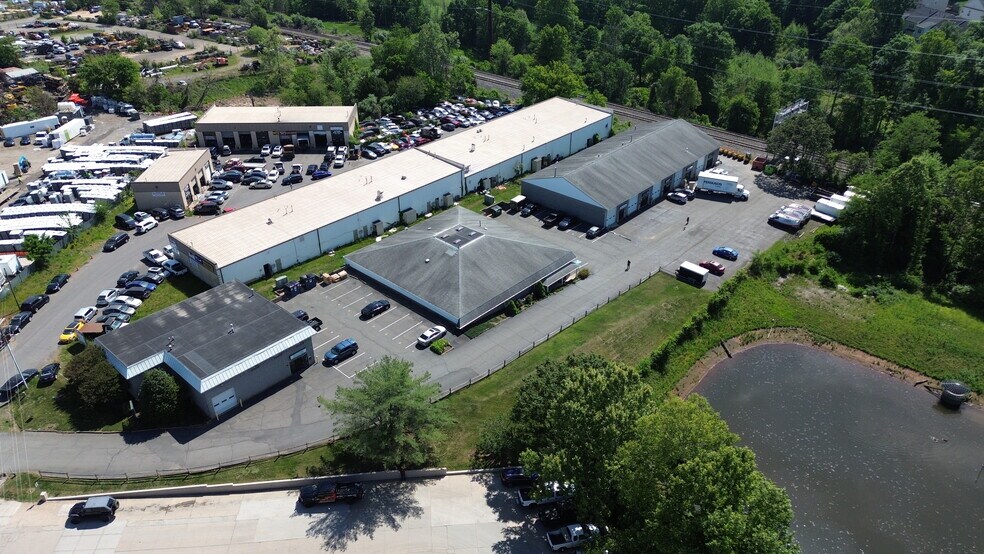 More Photos Of 9208 Venture Ct, Manassas Park Warehouse For Sale