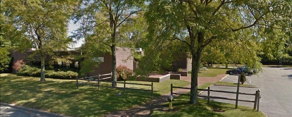 More Photos Of 41 Kensico Dr, Mount Kisco Light Manufacturing For Sale