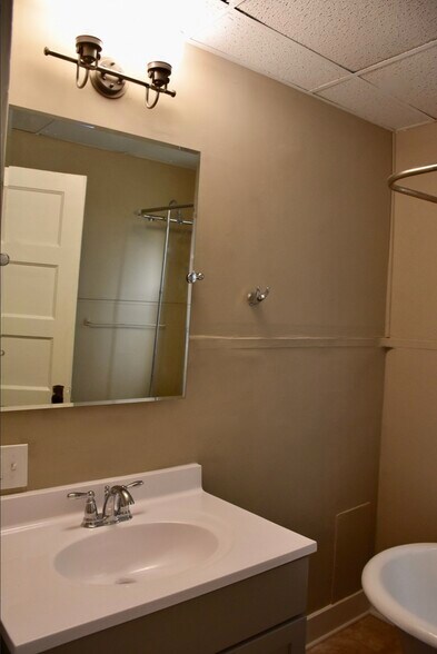 More Photos Of 194 Charlotte St, Rochester Apartments For Sale