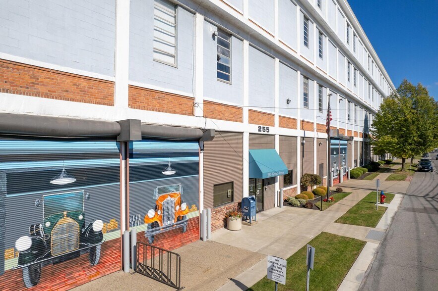 More Photos Of 255 Great Arrow Ave, Buffalo Warehouse For Lease
