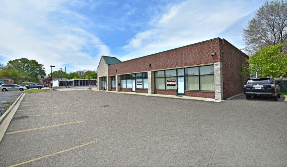More Photos Of 144-164 N Rochester Rd, Clawson Freestanding For Lease