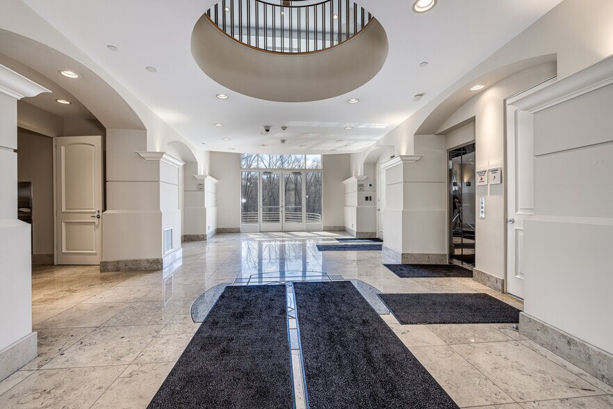 More Photos Of 12455 Ridgedale Dr, Minnetonka Office For Lease