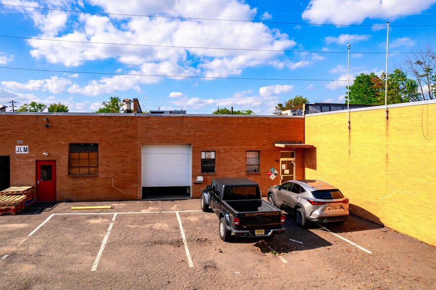 More Photos Of 39A Myrtle Ave, Cranford Manufacturing For Sale