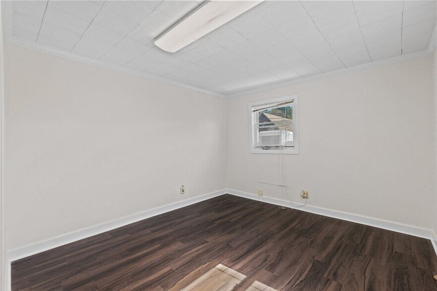 More Photos Of 9044 Middlebrook Pike, Knoxville Auto Dealership For Lease