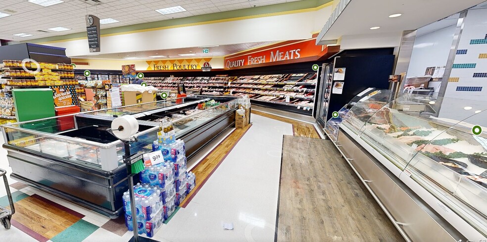 More Photos Of 5800 Turner Rd, Nanaimo Supermarket For Lease