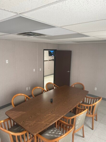 More Photos Of 247 Monroe St N, Hudson Industrial For Sale