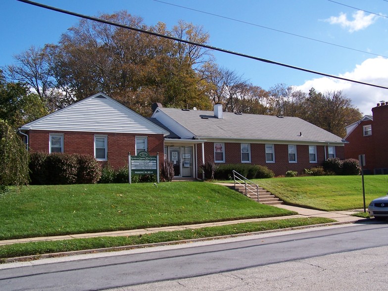 Primary Photo Of 11 Saint Albans Ave, Newtown Square Medical For Lease