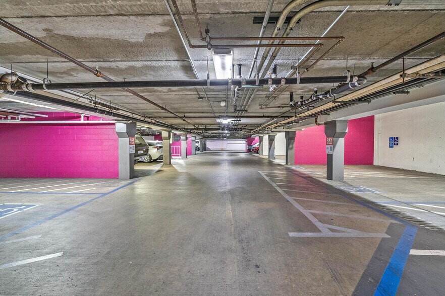 More Photos Of 1025 Prospect St, La Jolla General Retail For Sale
