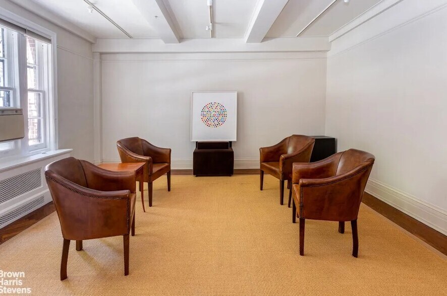 More Photos Of 45 E 62nd St, New York Apartments For Sale