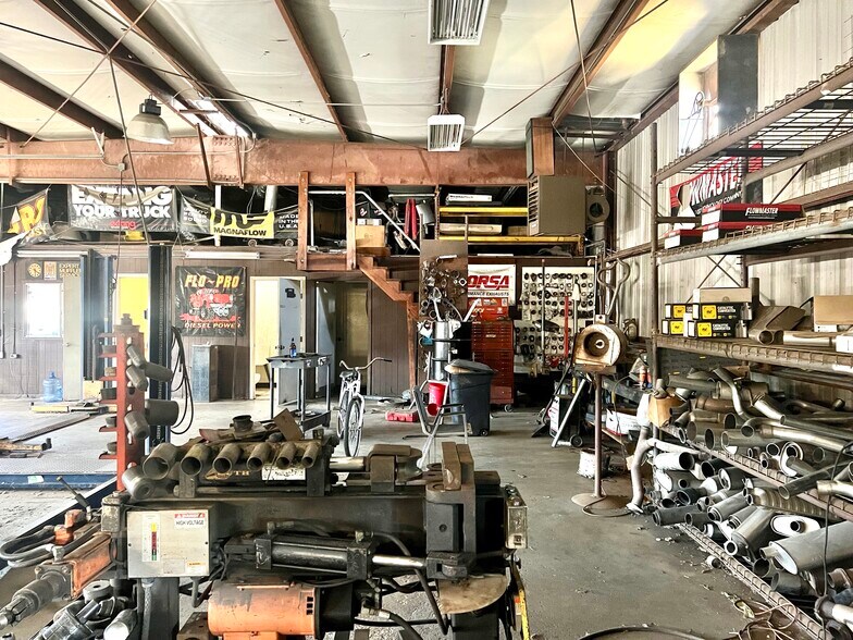 More Photos Of Alvin Muffler, Alvin Auto Repair For Sale