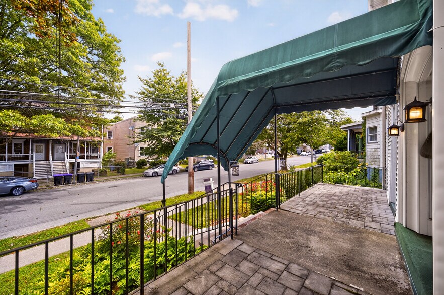 More Photos Of 59 Montgomery St, Poughkeepsie Funeral Home For Sale