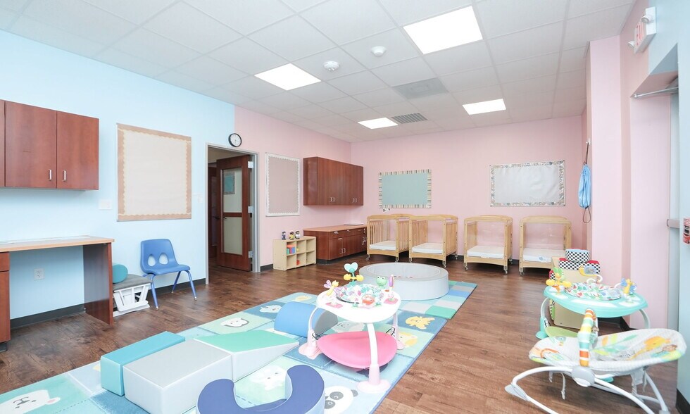 More Photos Of 20715 Bellaire Blvd, Richmond Daycare Center For Sale