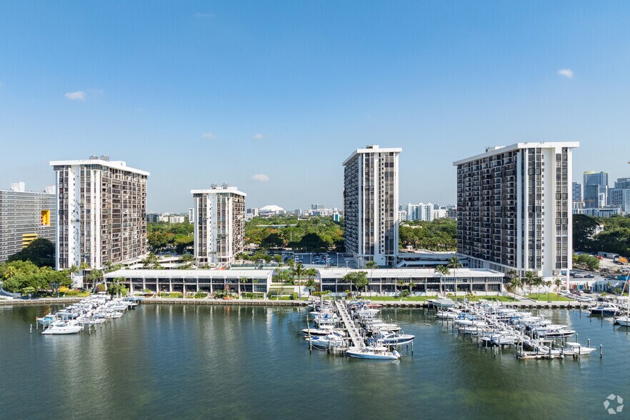 More Photos Of 1901-1925 Brickell Ave, Miami Apartments For Sale