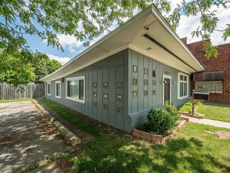 More Photos Of 111 Jones Ave, Monroe Warehouse For Lease