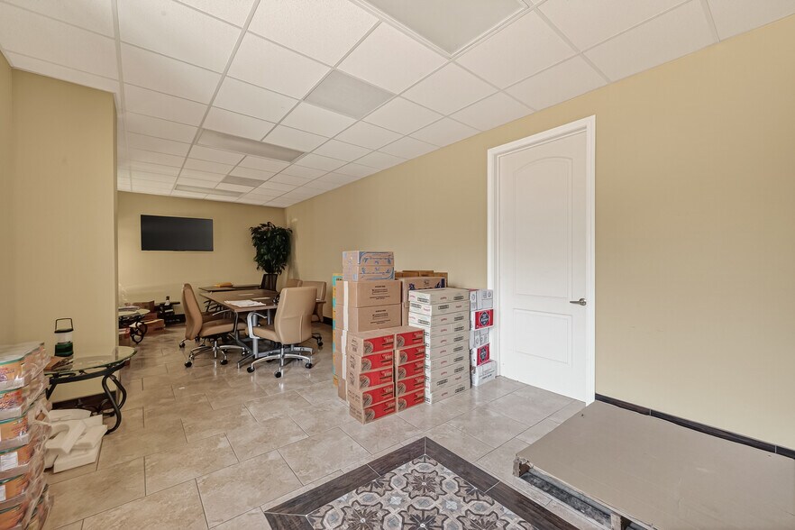 More Photos Of 3751 S Dairy Ashford Rd, Houston Storefront Retail Office For Sale