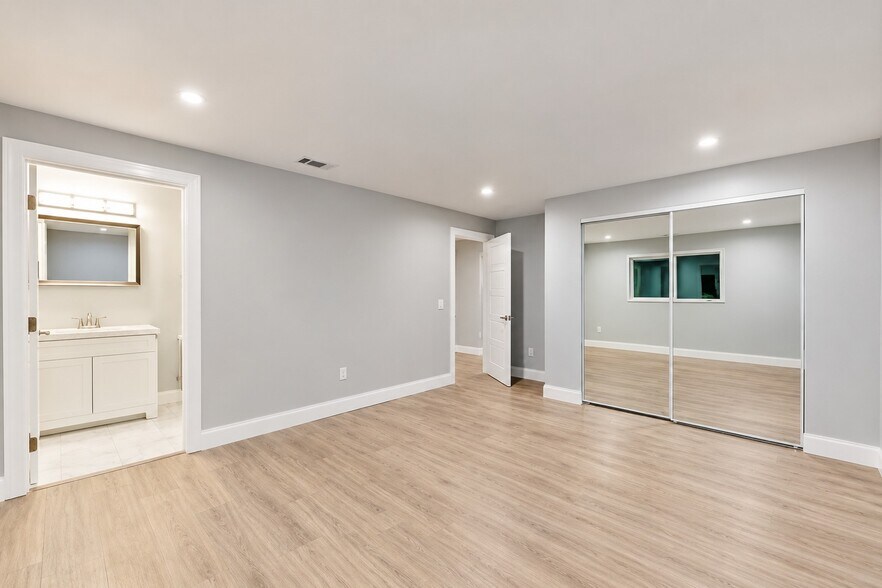More Photos Of 8220 Encino Ave, Northridge Land For Sale