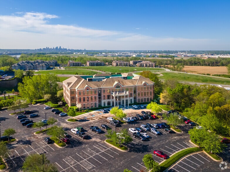 More Photos Of 4100 N Mulberry Dr, Kansas City Medical For Lease