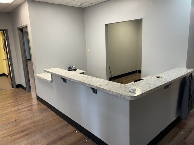 More Photos Of 876-878 Hillcrest Rd, Mobile Industrial For Sale