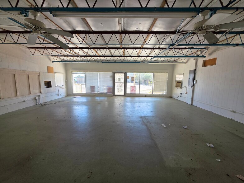 More Photos Of 16610 Front Beach Rd, Panama City Beach Freestanding For Sale