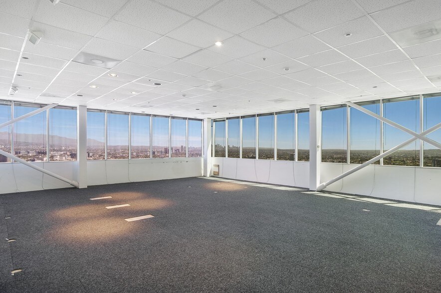 More Photos Of 2080 Century Park E, Los Angeles Medical For Lease