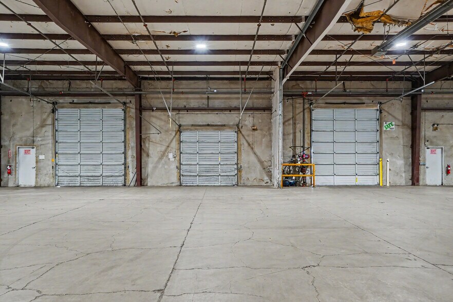 More Photos Of 3025 Kathryn Ave NE, Albany Warehouse For Lease