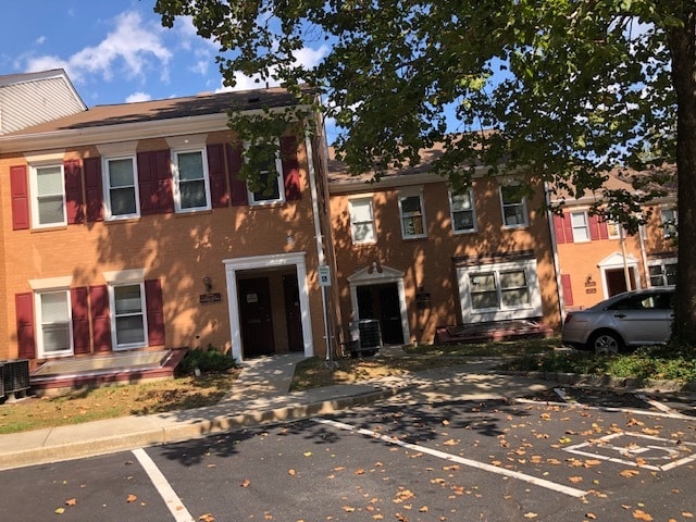 Primary Photo Of 18500-18540 Office Park Dr, Gaithersburg Medical For Lease
