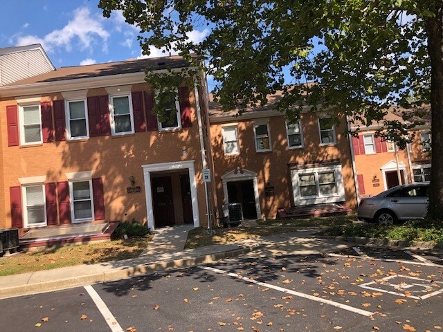 More Photos Of 18534 Office Park Dr, Gaithersburg Medical For Lease