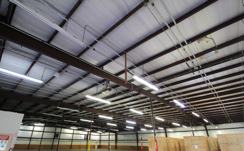 More Photos Of 3701 Mccoll St, McAllen Showroom For Sale