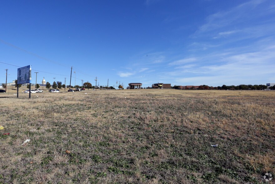 More Photos Of 4241 Marsh Ln, Carrollton Land For Lease