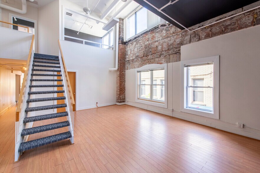 More Photos Of 213-289 E Liberty St, Ann Arbor Office Residential For Lease