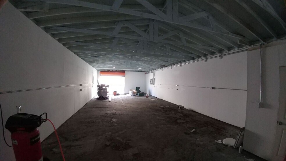 More Photos Of 1837 E Slauson Ave, Los Angeles Warehouse For Sale