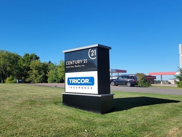 More Photos Of 700 E Division St, Neillsville Office For Sale