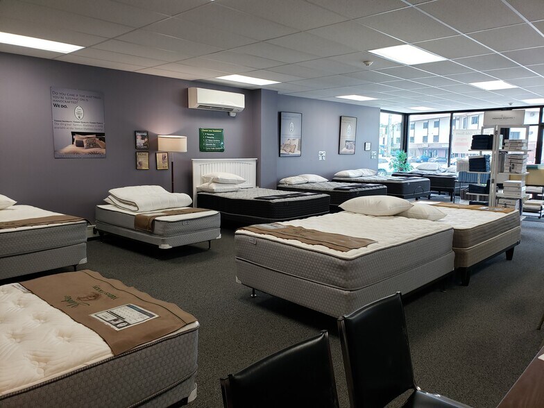 More Photos Of 104 Damon Rd, Northampton Freestanding For Lease